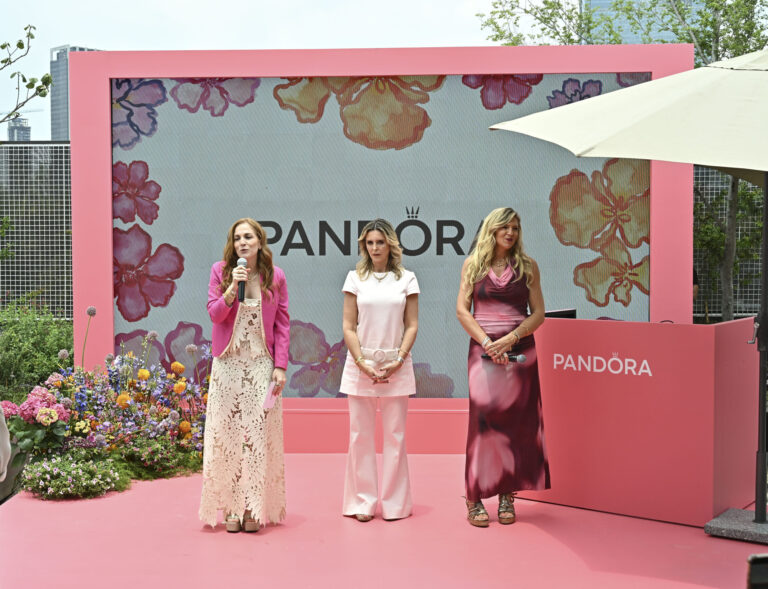 Un Refugio de Cristal y Diamantes: Pandora Presenta “Garden of Dreams” en el Corazón de la CDMX